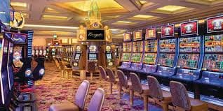 Live casino dealer table streaming on 747 agent platform